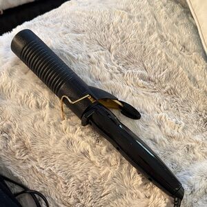 Conair Satin Finish Ceramic Non Stick Surface Hair Curler.